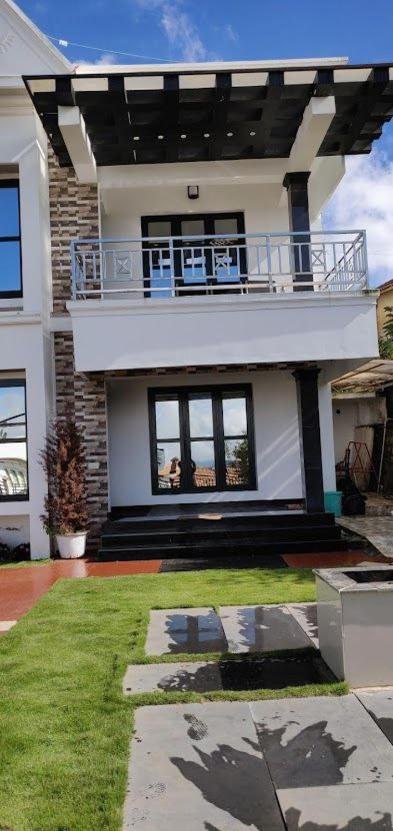 Sky Blue Resort 乌提 外观 照片